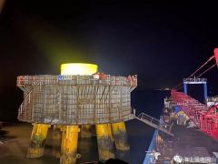 莆田石城海上世纪新能源网场新年首座承台浇注完成 已完成7座
